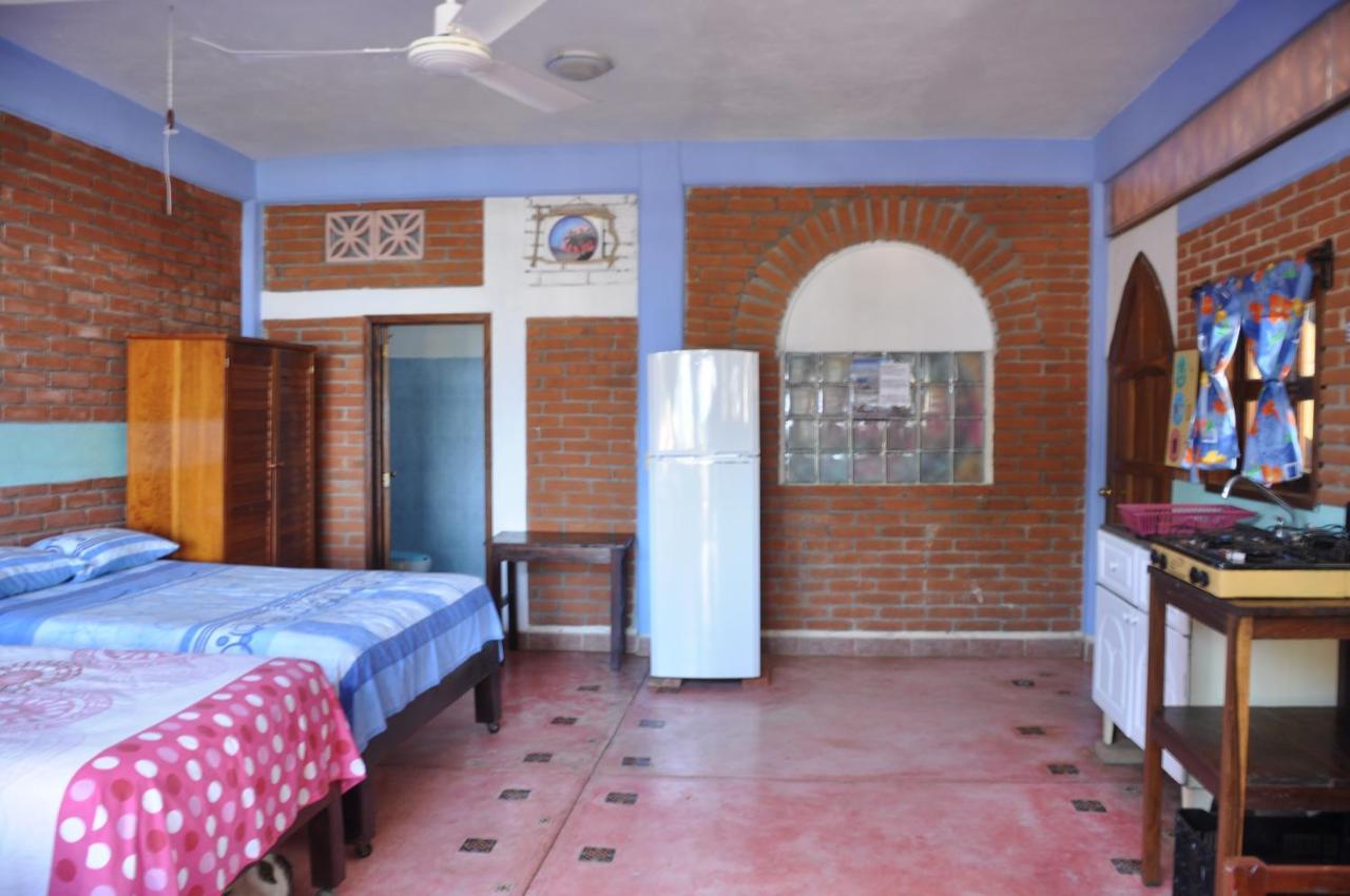Ananda Guest House Yoga & Meditacion Puerto Escondido  Exterior photo