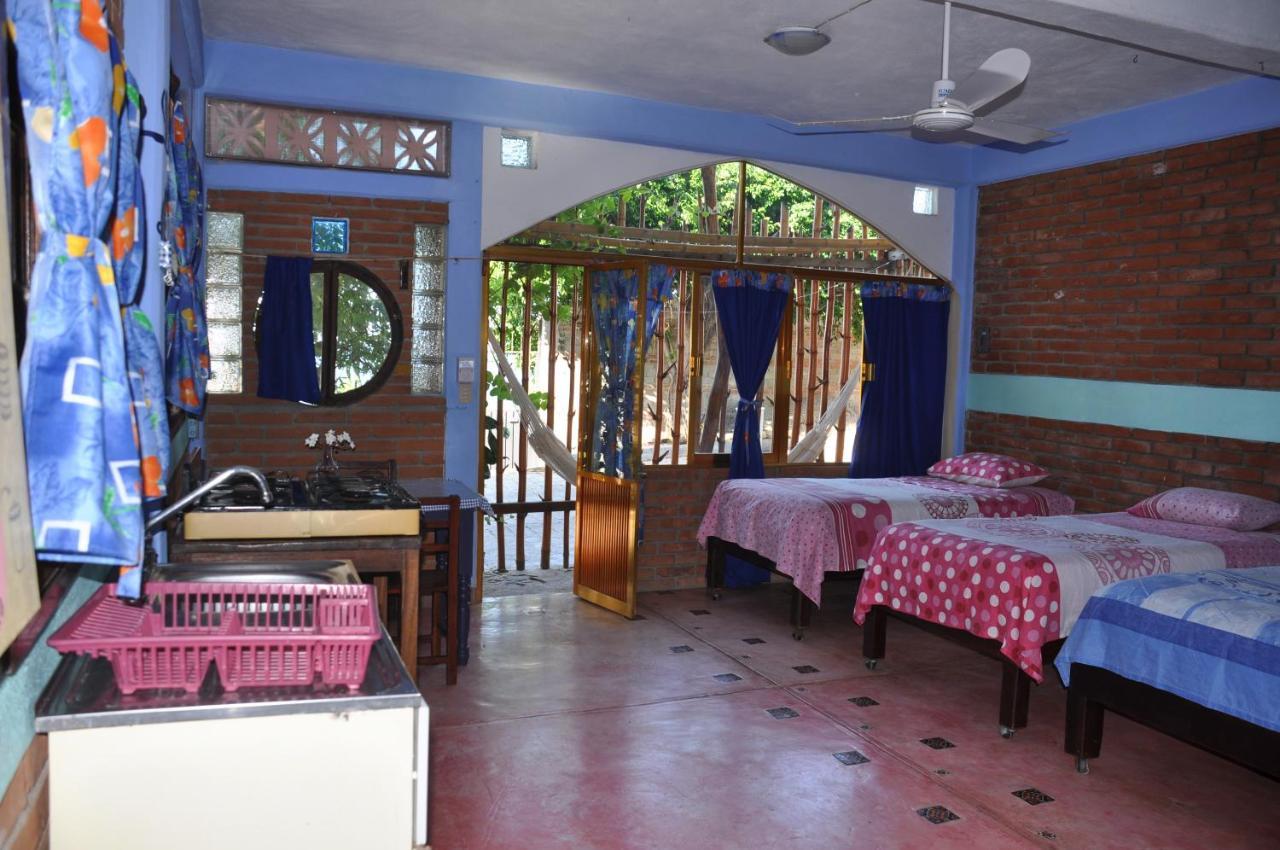 Ananda Guest House Yoga & Meditacion Puerto Escondido  Exterior photo