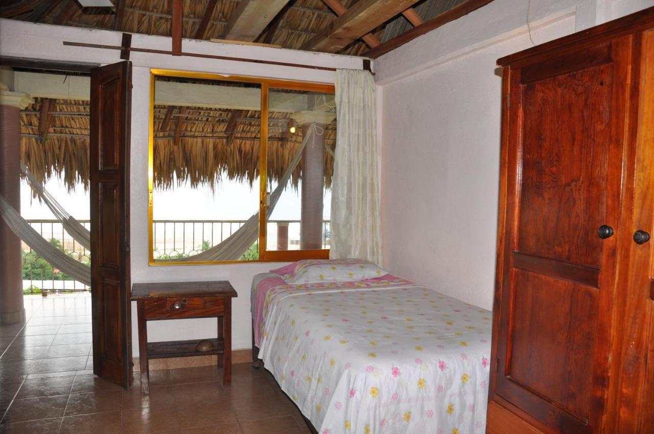 Ananda Guest House Yoga & Meditacion Puerto Escondido  Exterior photo