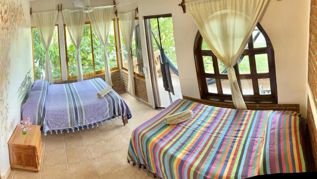 Ananda Guest House Yoga & Meditacion Puerto Escondido  Exterior photo