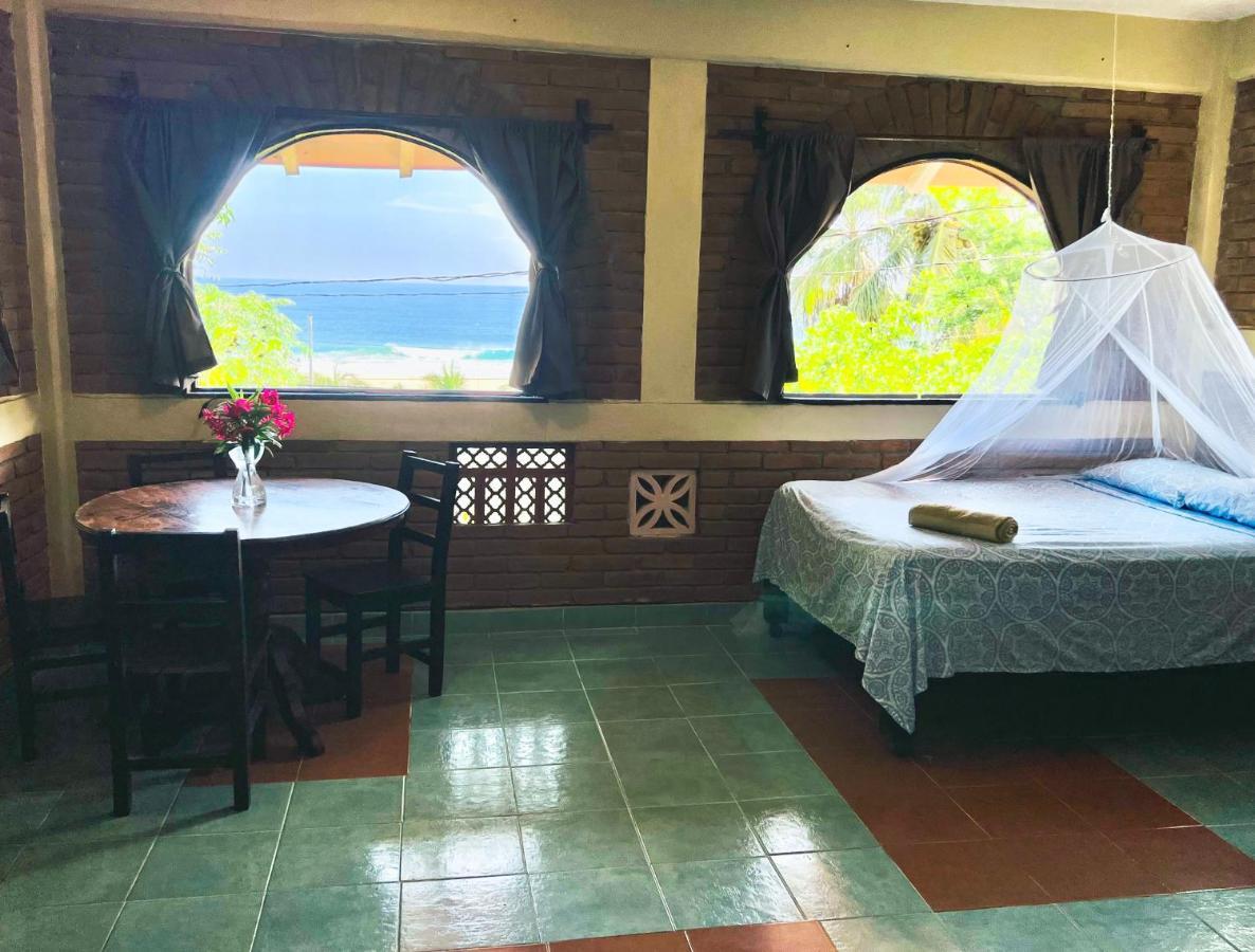 Ananda Guest House Yoga & Meditacion Puerto Escondido  Exterior photo