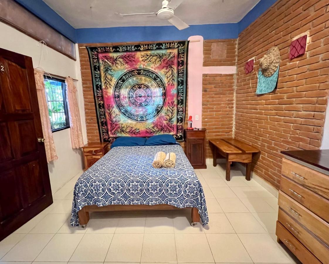 Ananda Guest House Yoga & Meditacion Puerto Escondido  Exterior photo