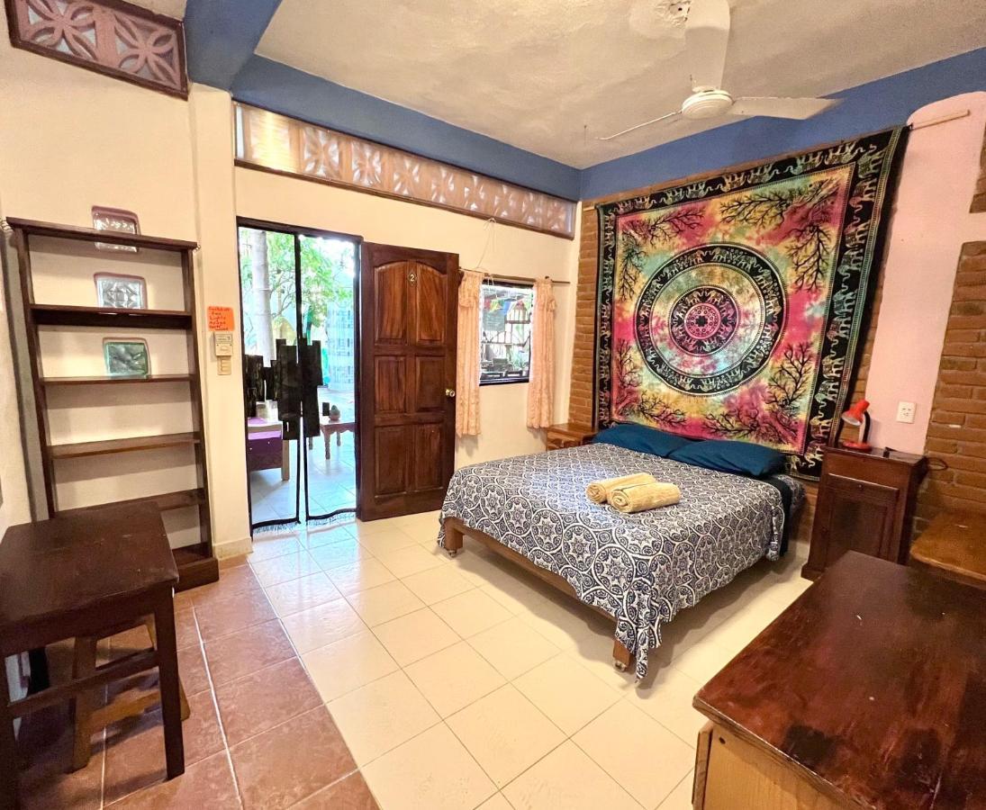 Ananda Guest House Yoga & Meditacion Puerto Escondido  Exterior photo