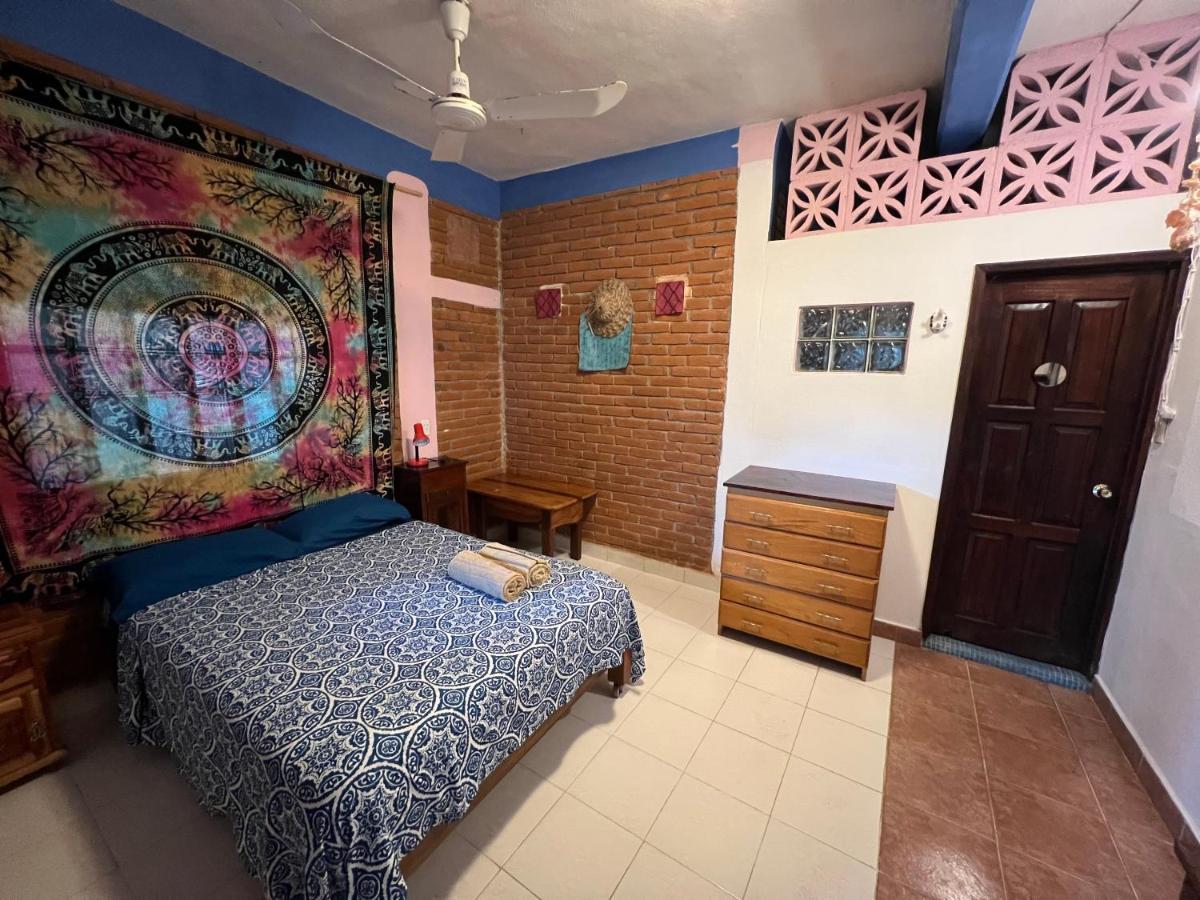 Ananda Guest House Yoga & Meditacion Puerto Escondido  Exterior photo