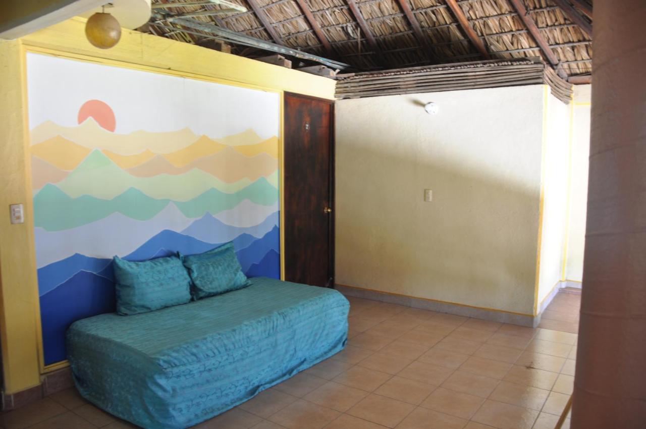 Ananda Guest House Yoga & Meditacion Puerto Escondido  Exterior photo